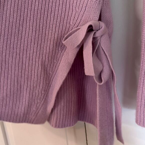 Halogen 100% cashmere purple ribbed vneck tie side sweater small - Picture 6 of 12